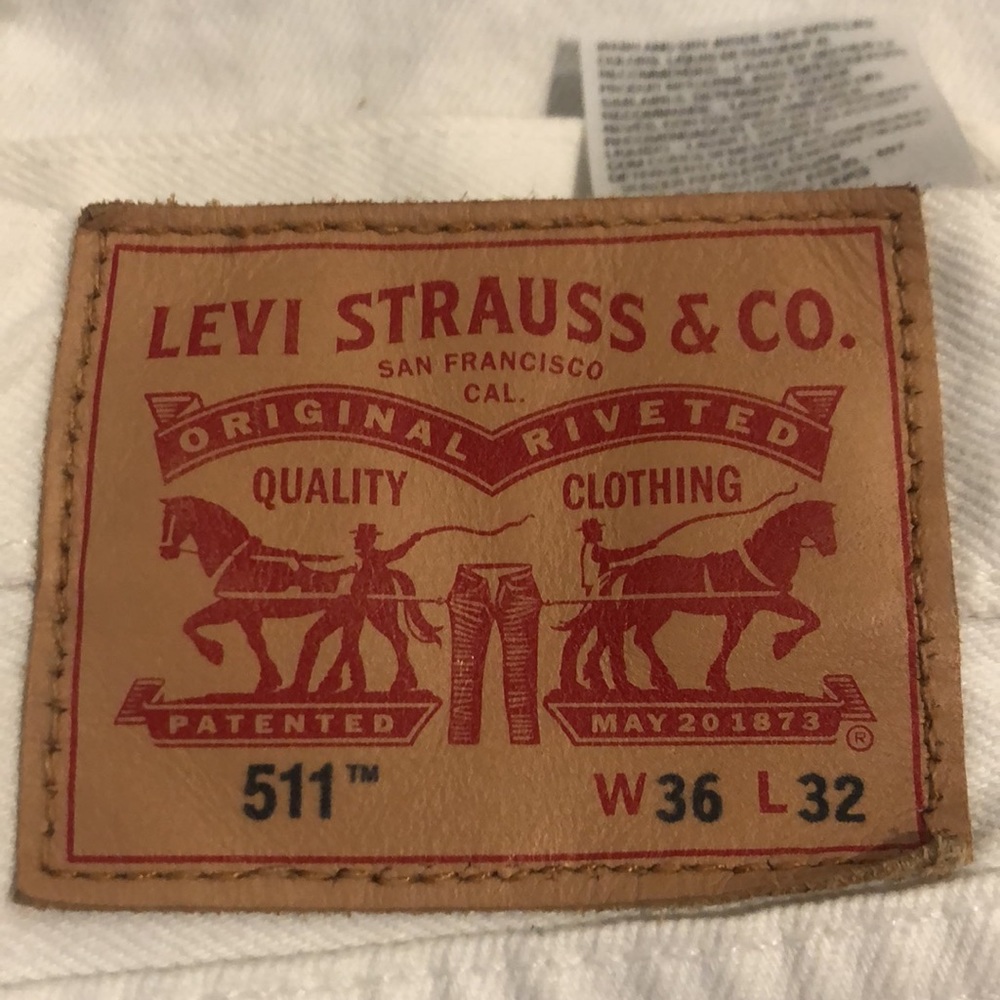 Levi’s 511 36x32 white distressed jeans. - Picture 3 of 3
